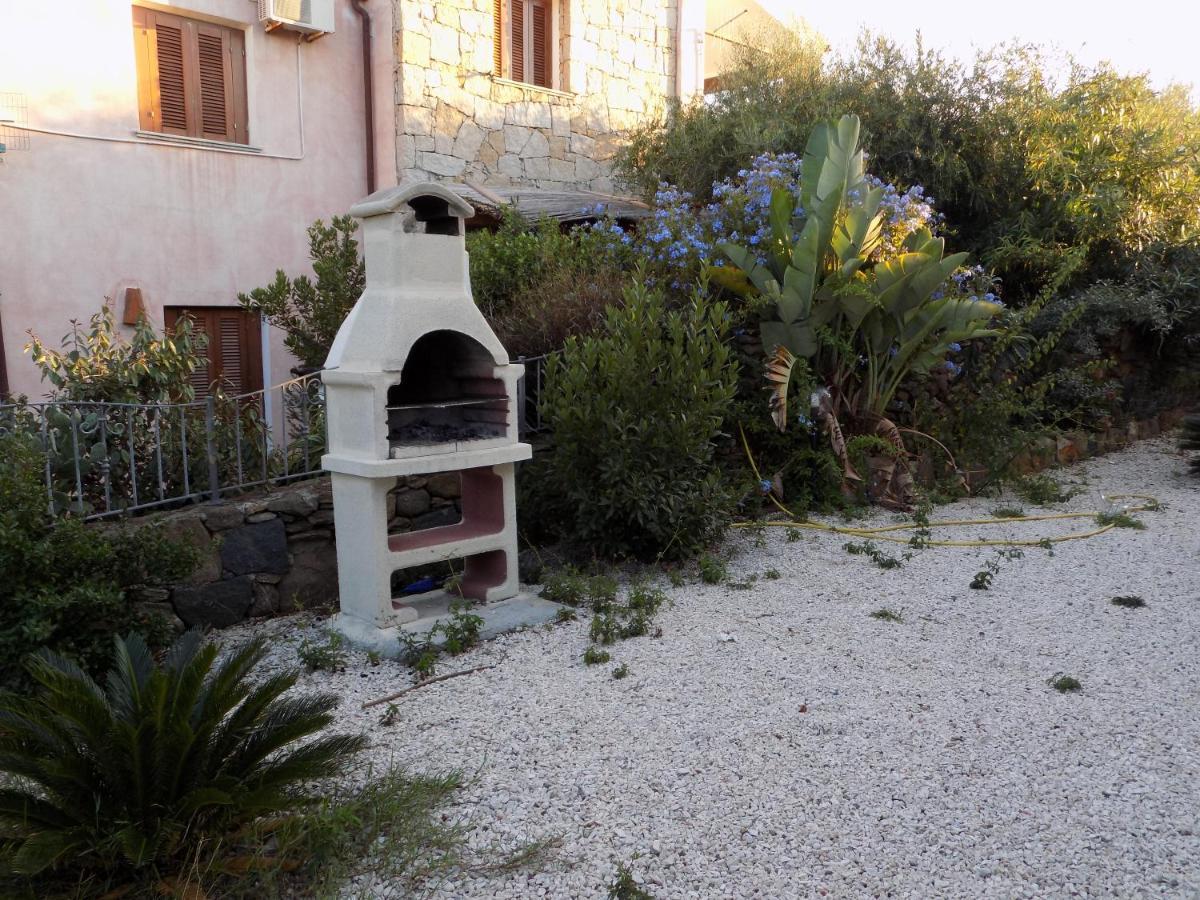 Villetta Erica Tanaunella Exterior foto